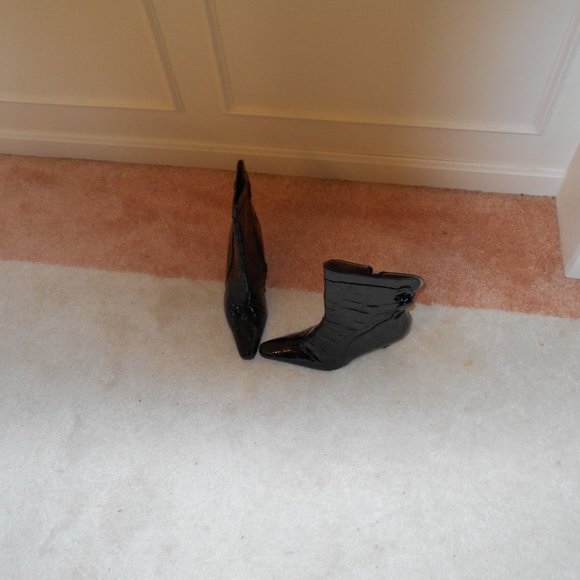 Black Patent Boots - Picture 7 of 7